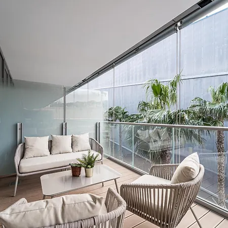 Apartament Joivy Stylish Waterfront With Balcony & Parking In Genua